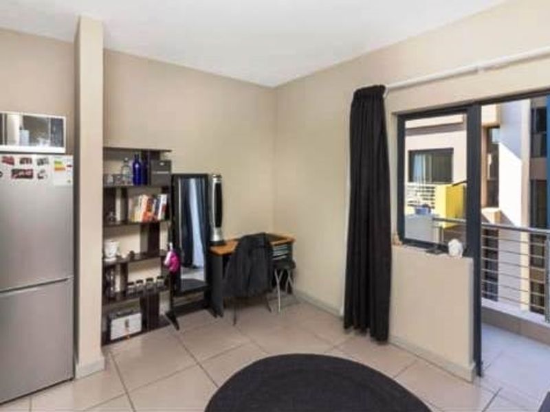 Recently Built & Perfectly Located - Ideal! - Photo 4