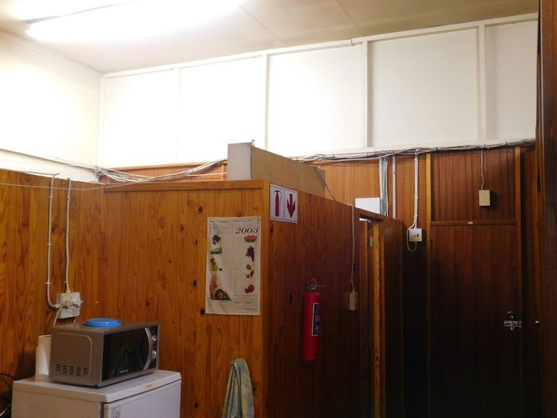 MAKE AN OFFER! Spacious Semi-double Storey Commercial Building For Sale. - Photo 8