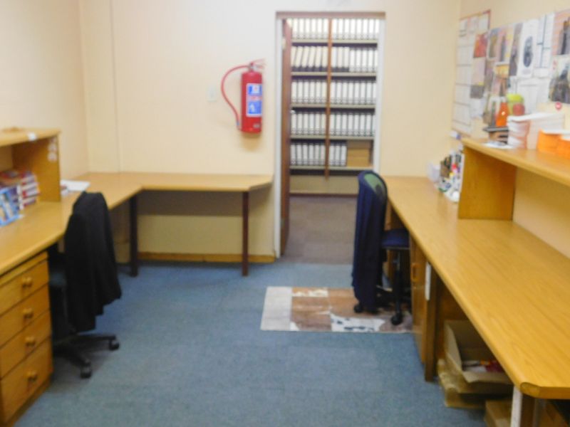 MAKE AN OFFER! Spacious Semi-double Storey Commercial Building For Sale. - Photo 7