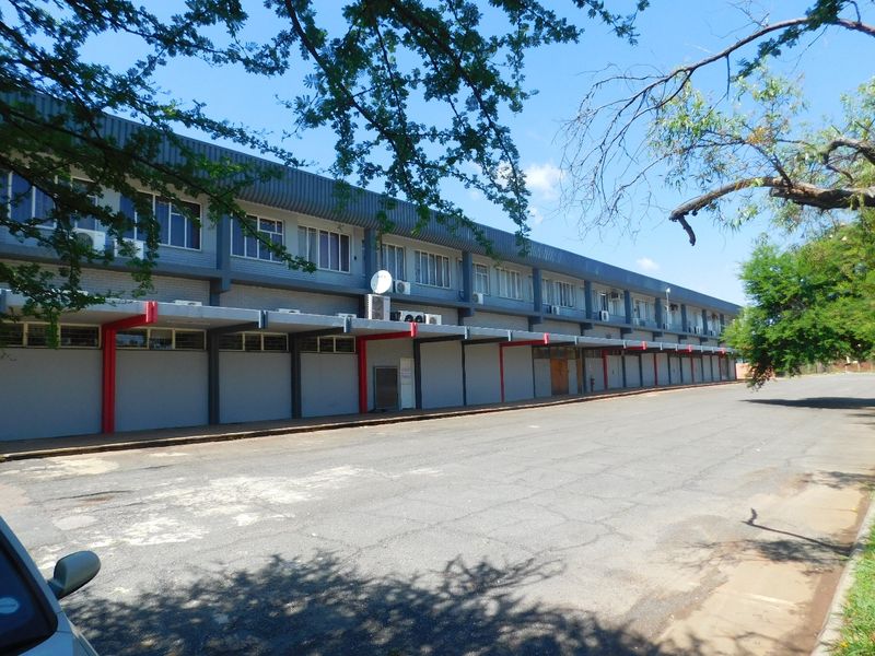 MAKE AN OFFER! Spacious Semi-double Storey Commercial Building For Sale. - Photo 3