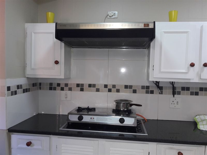 The Darling of Hatfield Townhouses - Drastic Reduction - Photo 10