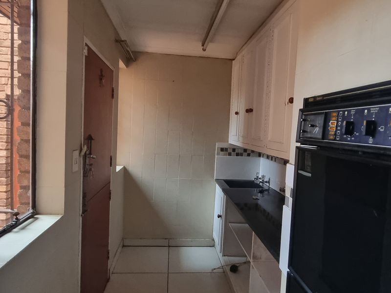 Luxurious space in a priceless position! - Photo 10