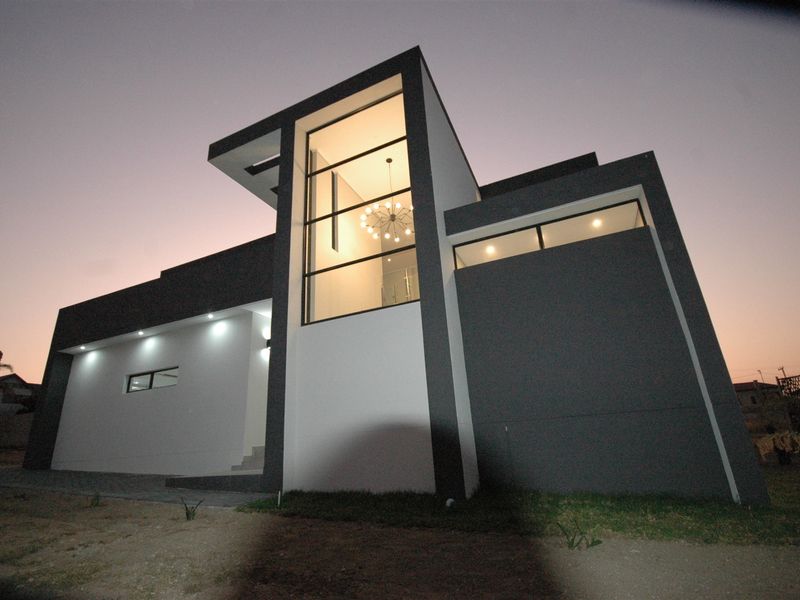 Ultra modern 3  bedroom Full Title Home in Secure Estate - Photo 10