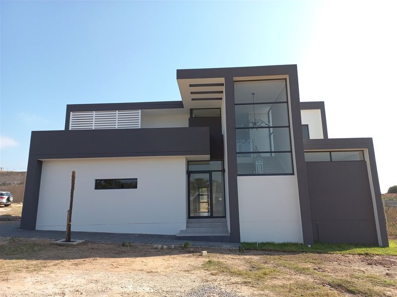 Ultra modern 3  bedroom Full Title Home in Secure Estate - Photo 5