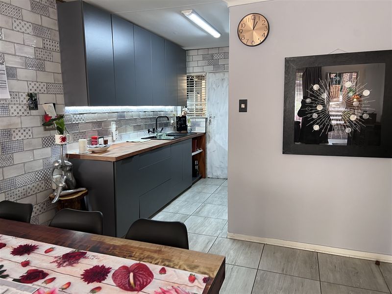 Perfect Simplex in Retirement Village ! - Photo 7