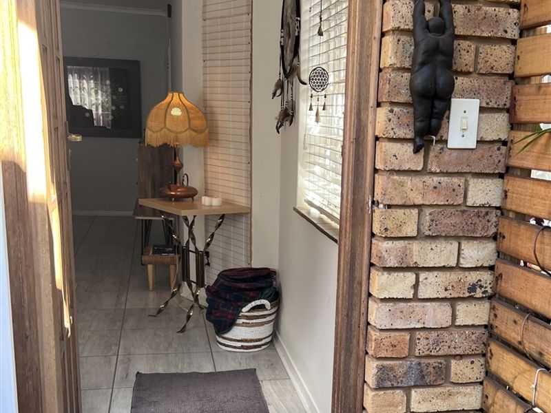 Perfect Simplex in Retirement Village ! - Photo 3