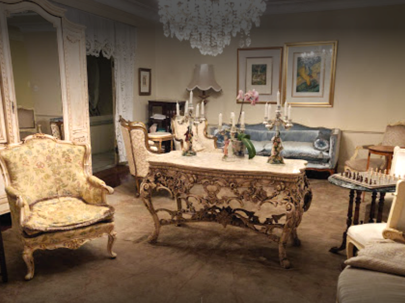 Luxurious Colonial Mansion with 8 Spacious rooms - Photo 5