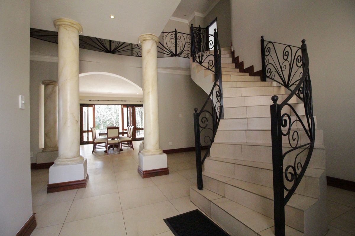 A home to please the Connoisseur and Embassies. - Photo 2