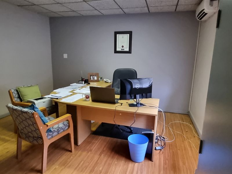 Well Established, Maintained, Spacious Offices - Hatfield - Photo 10