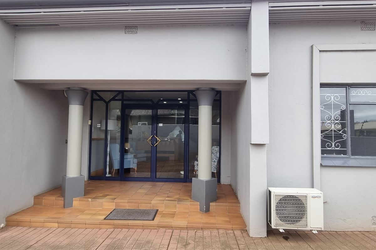 Well Established, Maintained, Spacious Offices - Hatfield - Photo 2