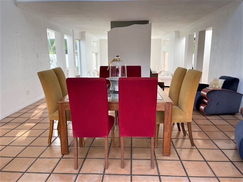 Ultra modern family home - Photo 10
