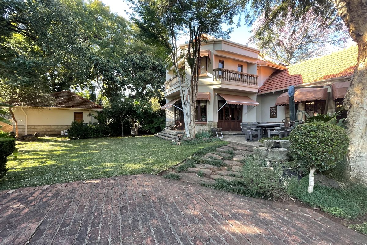 Classic homes truly shines when it’s filled with life. - Photo 3