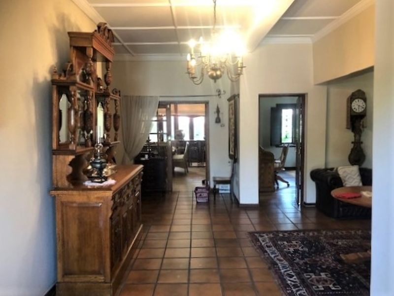 Classic homes truly shines when it’s filled with life. - Photo 7