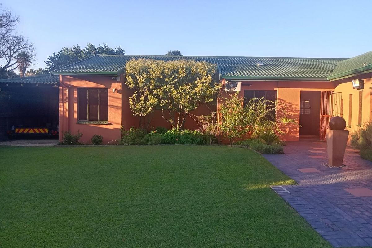 Peaceful Living at Its Finest! - Photo 2