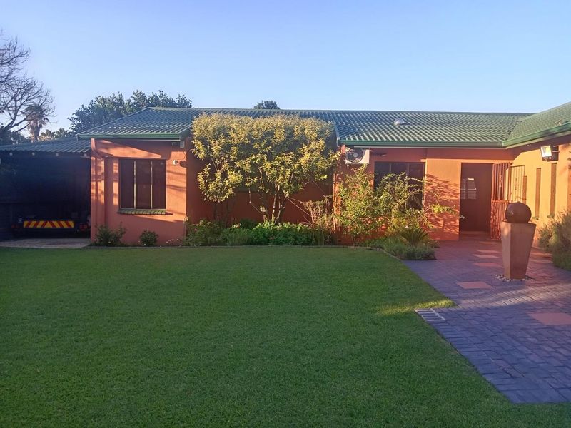 Peaceful Living at Its Finest! - Photo 2