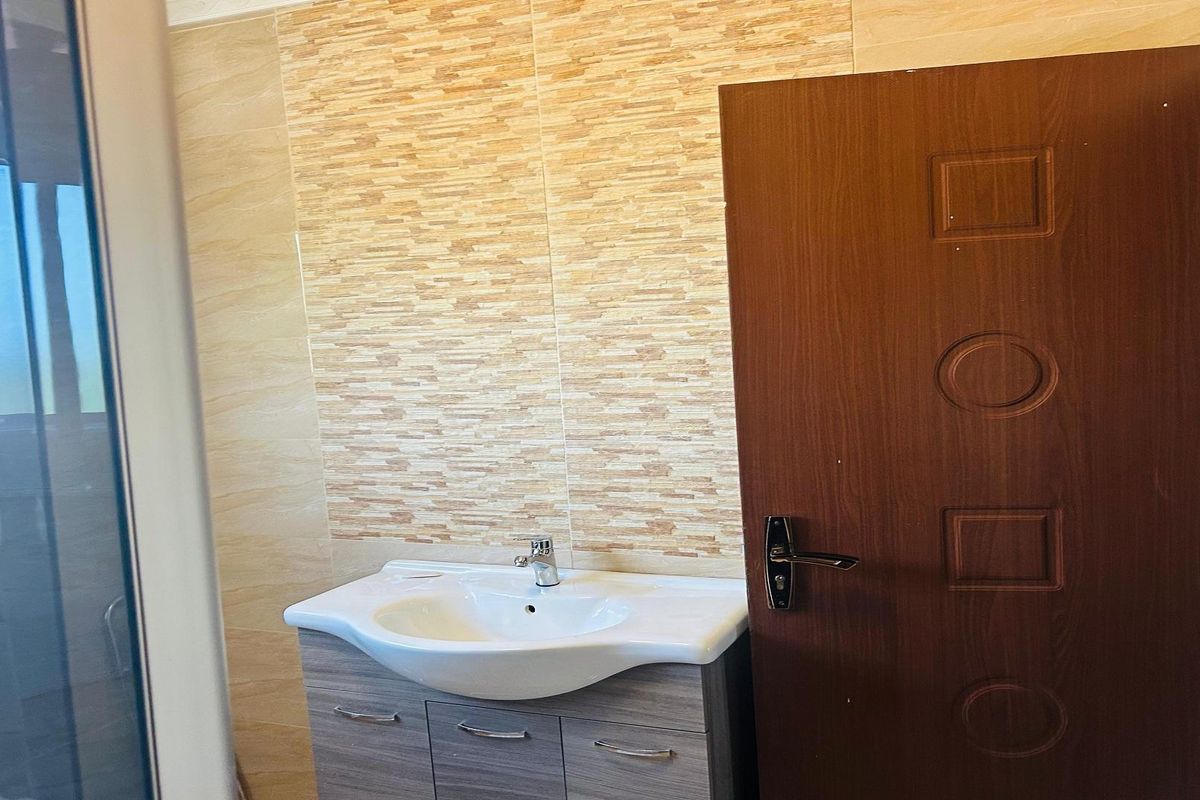 Spacious Family house for sale - Photo 3