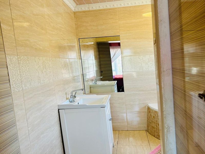Spacious Family house for sale - Photo 4