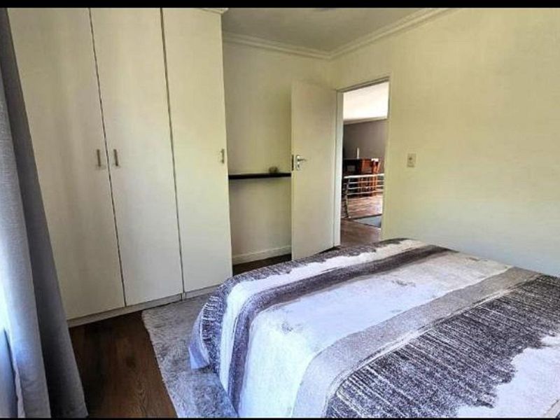 6 Bedroom home for sale in Vaal Marina. - Photo 9