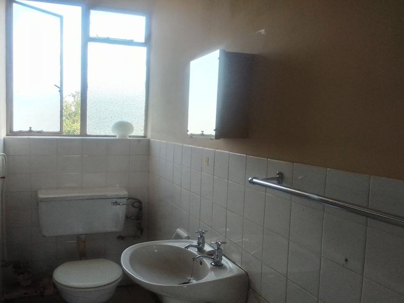 3 Bedroom Apartment in Sasolburg CBD - Photo 9