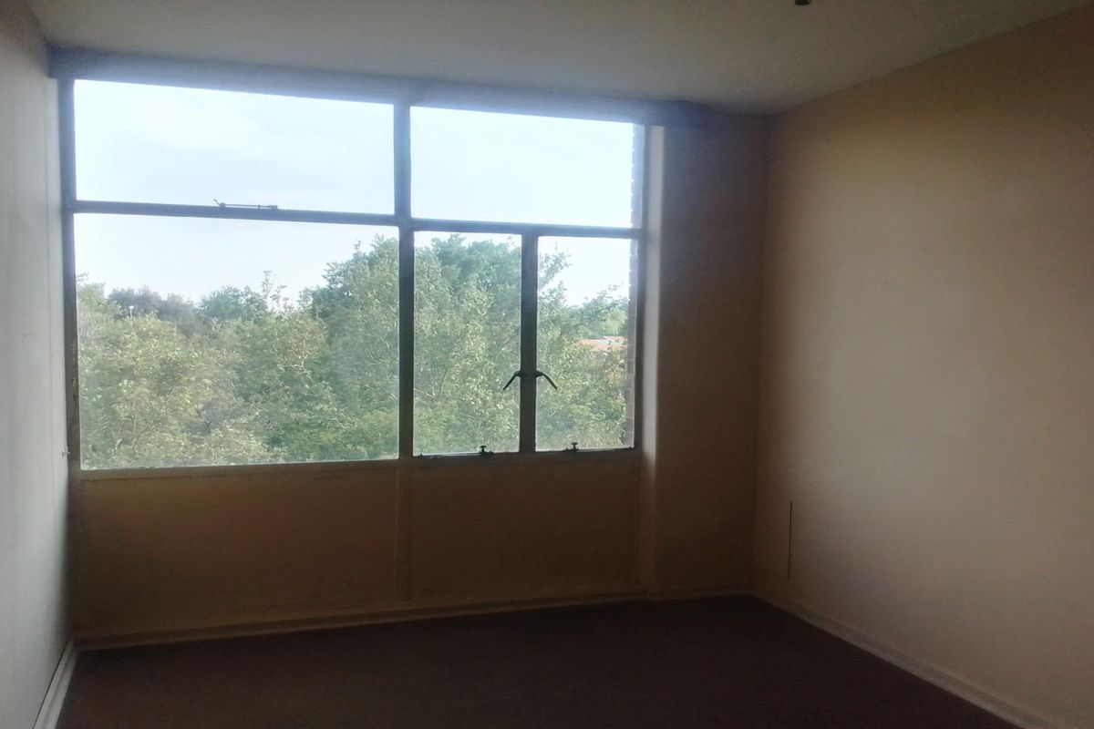 3 Bedroom Apartment in Sasolburg CBD - Photo 3