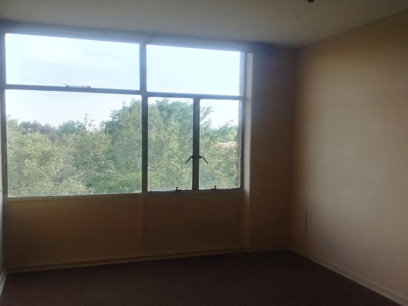 3 Bedroom Apartment in Sasolburg CBD - Photo 3