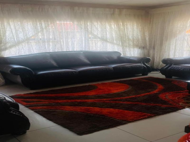 3 Bedroom house in Sebokeng Zone 14 - Photo 8