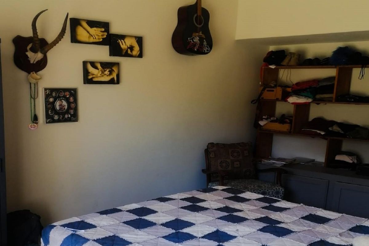 Family home awaiting new owners - Photo 2