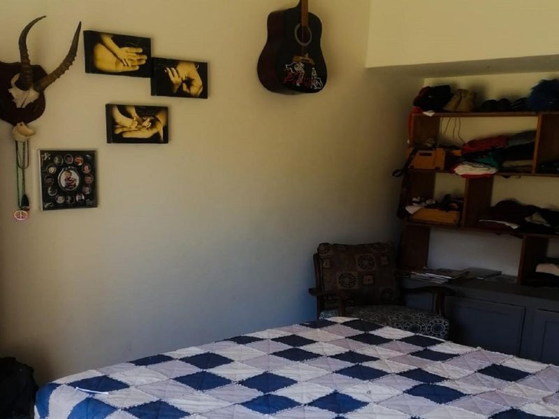 Family home awaiting new owners - Photo 2