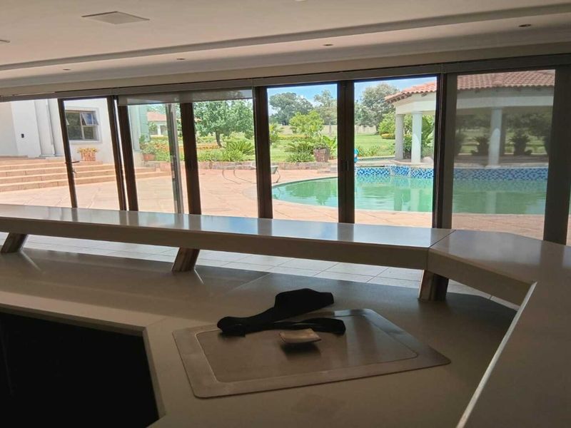 Modern family home in Blue Saddle Ranches, exquisite in every sense. - Photo 7