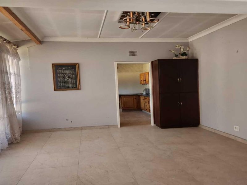 2 Bedroom house for sale in Arcon Park with a 1 bedroom flatlet - Photo 10