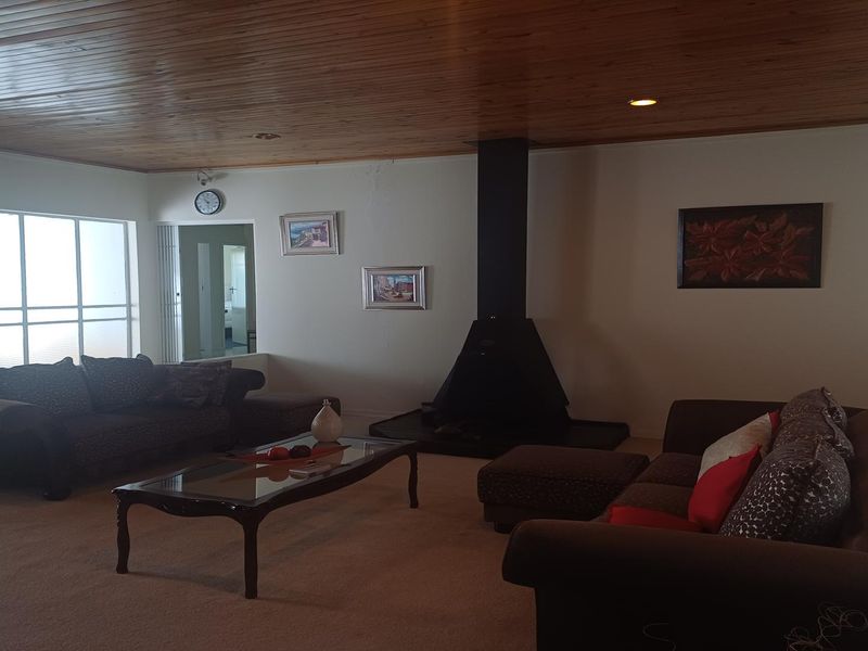 3 Bedroom House For Sale In Arcon Park - Photo 2