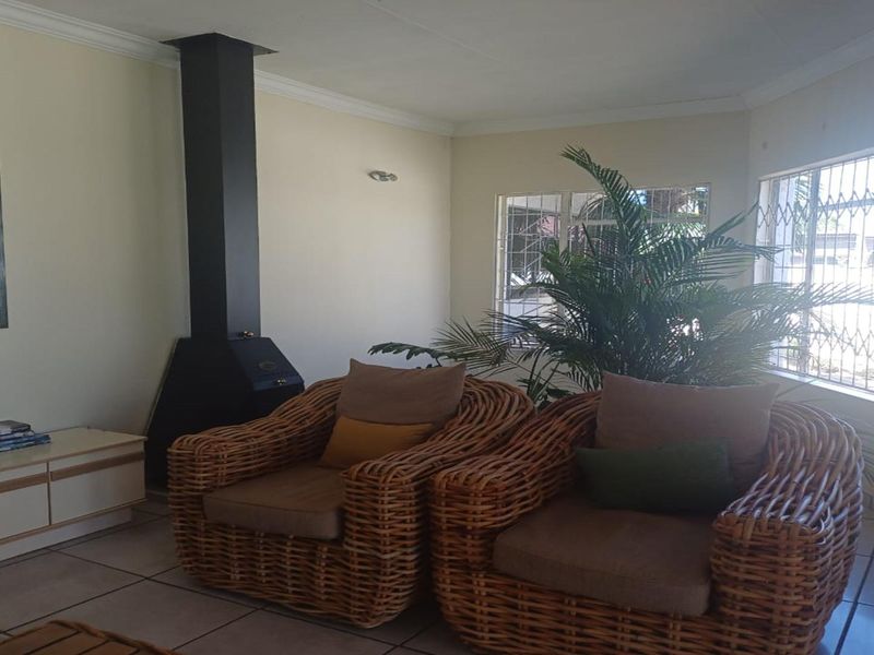 3 Bedroom House For Sale In Arcon Park - Photo 5