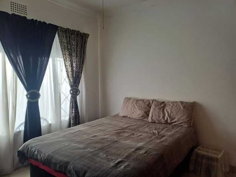 3 Bedroom with a 2 bathroom house for sale in Arcon Park,Vereeniging. - Photo 7