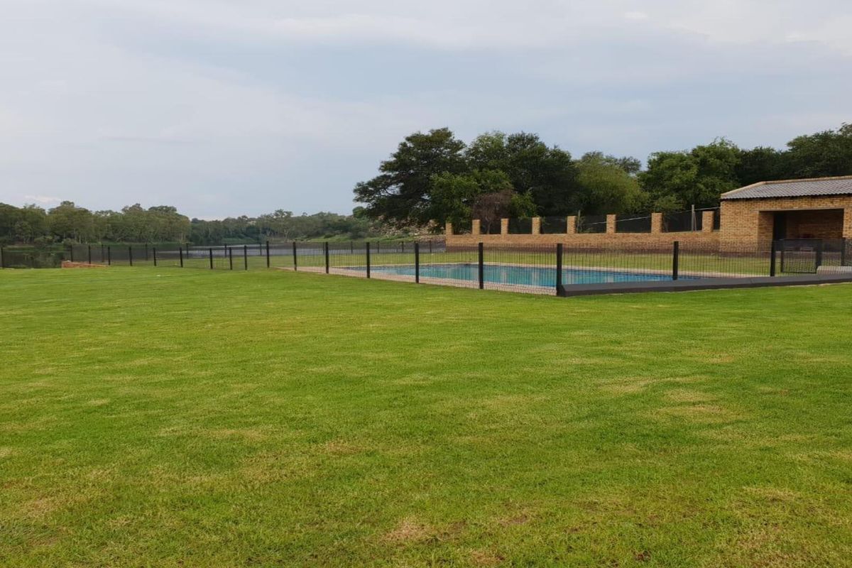 Vacant land for sale in a estate. - Photo 3