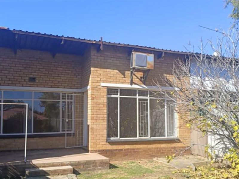 A townhouse In Parys - Photo 1