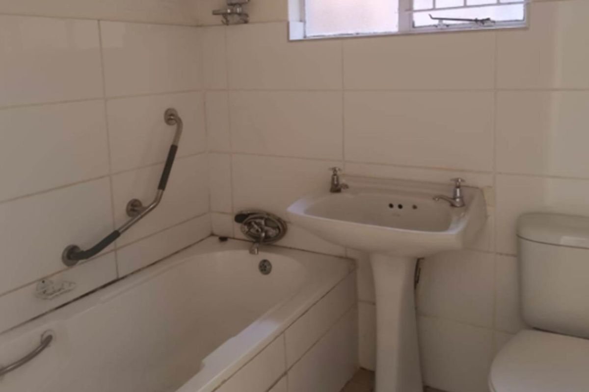 A townhouse In Parys - Photo 2