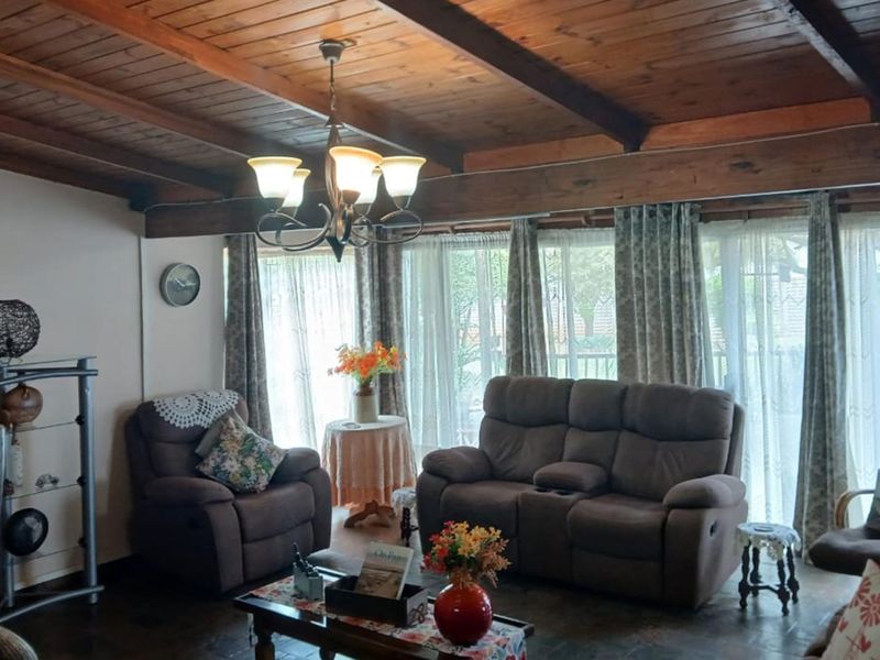 3 Bedroom house for a BIG Family in Sasolburg - Photo 8