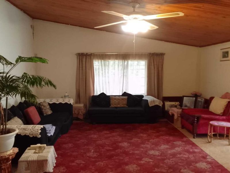 Invest in Property in Parys - Photo 1