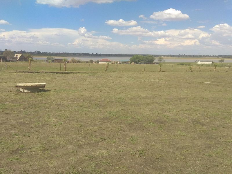 Selling a property in Oranjeville - Photo 8