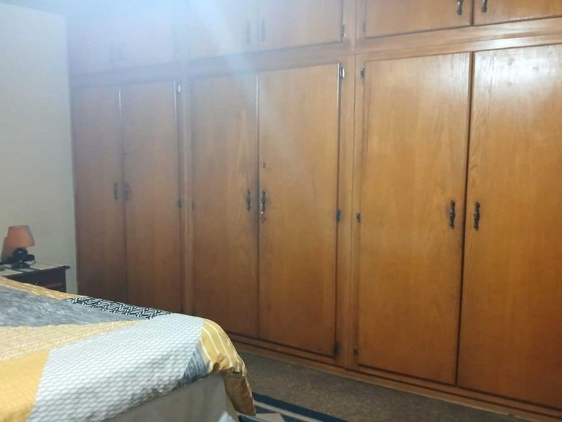 4 Bedroom House - Photo 3
