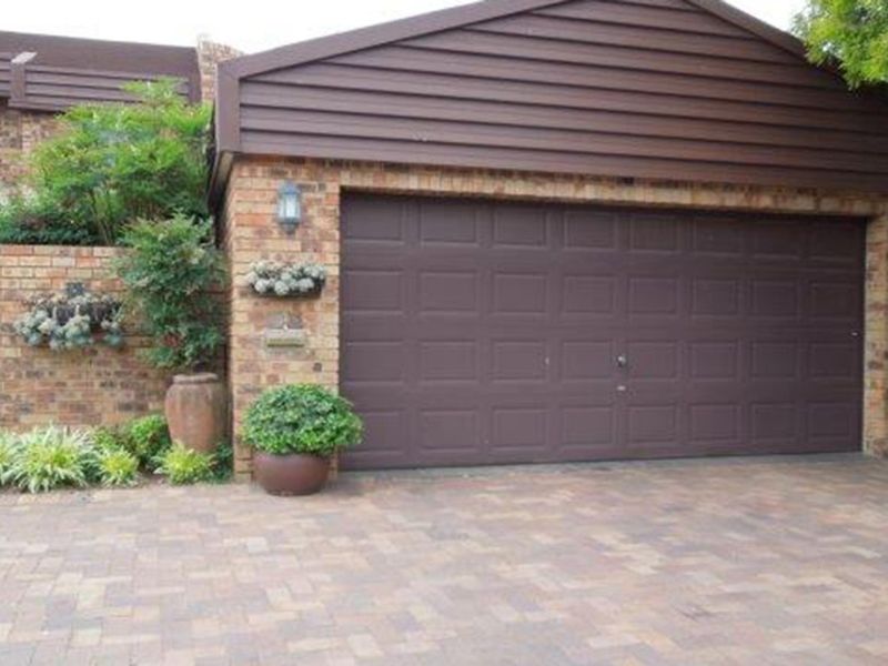 Beautiful Modern Duplex Town House with 3 Bedrooms in a security complex - Photo 6