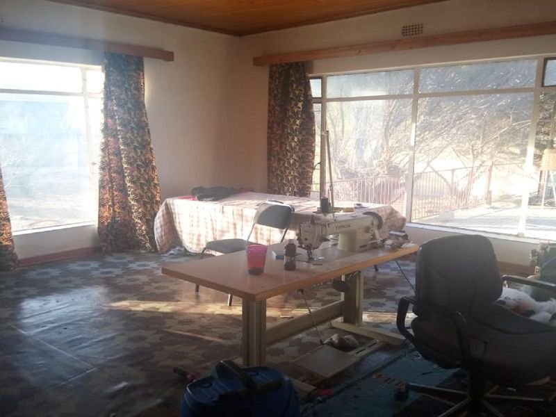 3 Bedroom, 3 Bathroom House for Sale near Vaal Dam" - Photo 7