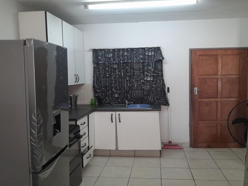 Bachelor Apartment for sale - Photo 8