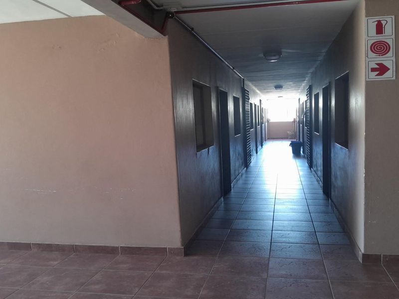Bachelor Apartment for sale - Photo 6