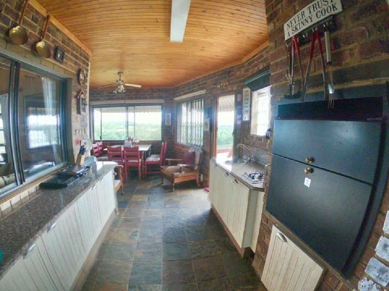 Three story house for sale - Photo 2