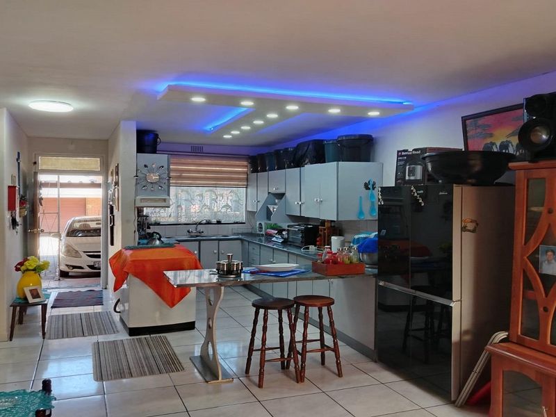 Stunning 2 Bedrroom groundfloor apartment for beginners !! - Photo 5