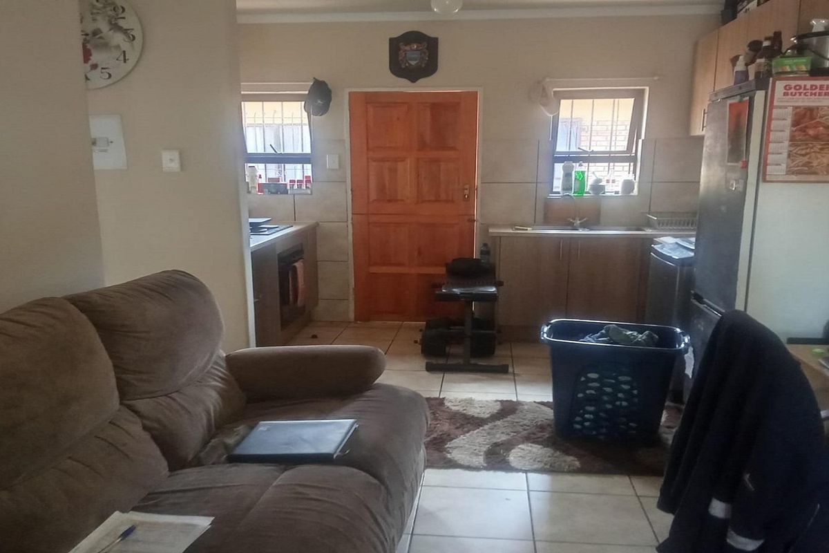 One bedroom flat. No transfer duties. - Photo 3