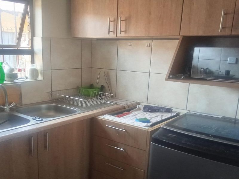 One bedroom flat. No transfer duties. - Photo 9