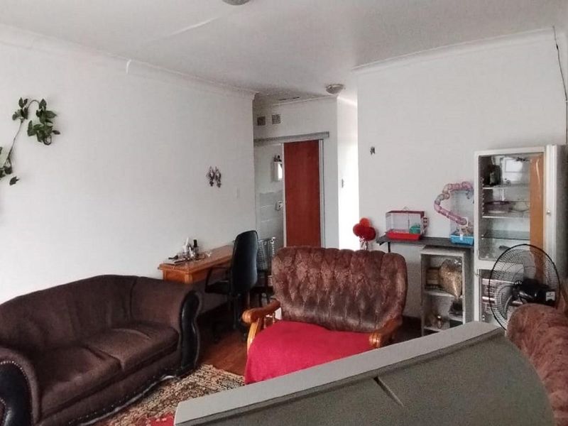 Cozy 2-Bedroom apartment in CW 6 - Photo 1