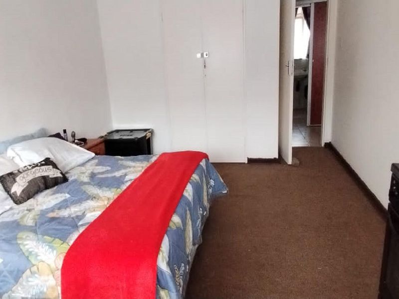 Cozy 2-Bedroom apartment in CW 6 - Photo 7